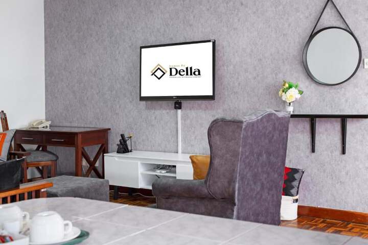 Room 10 of 20