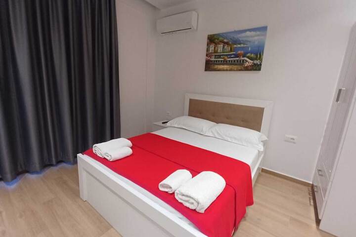 Room 19 of 65