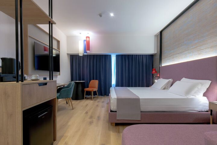 Room 41 of 146