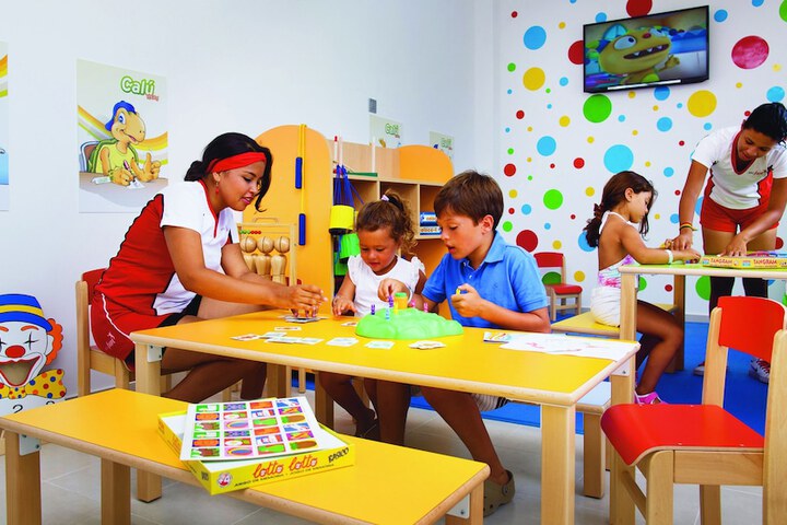 Childrens Activities 42 of 76