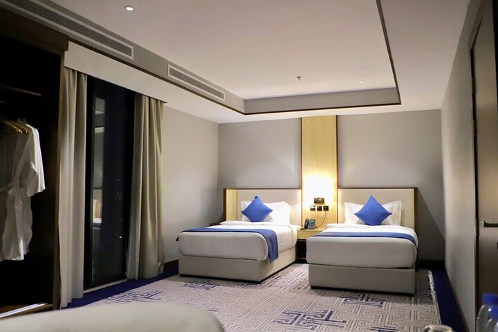 Room 11 of 82