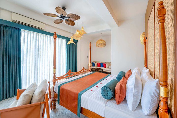 Room 3 of 7