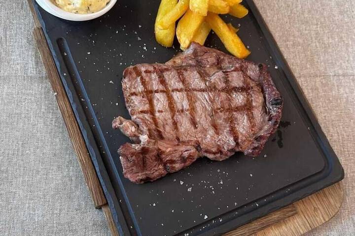 Dining 57 of 73