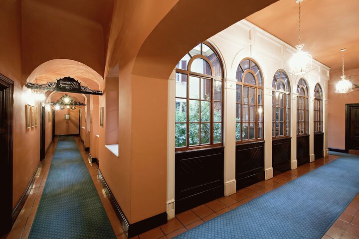 Ballroom/Hall 69 of 74