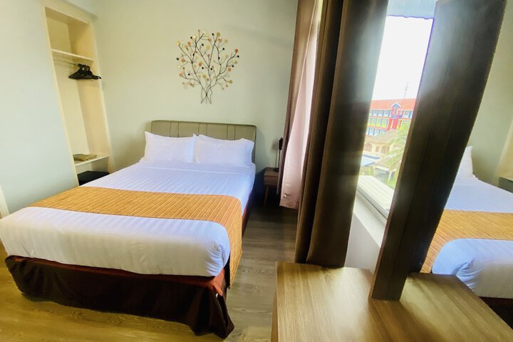 Room 9 of 71