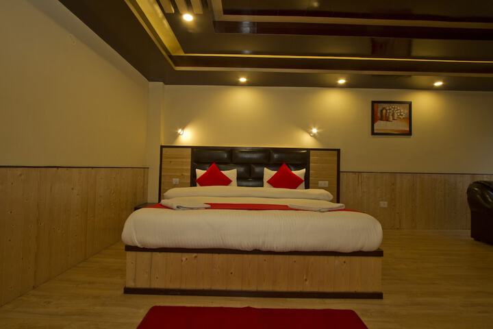 Room 17 of 26