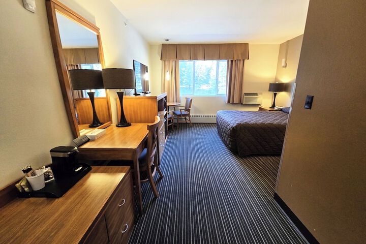 Room 14 of 127