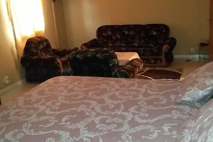 Room 3 of 28