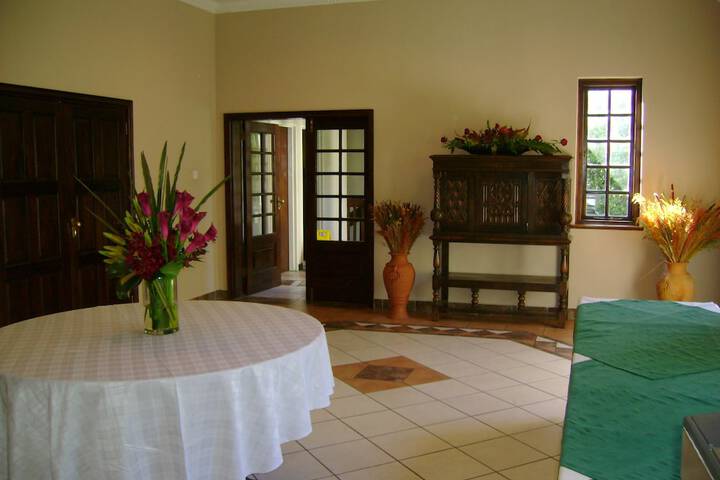 Ballroom/Hall 40 of 59