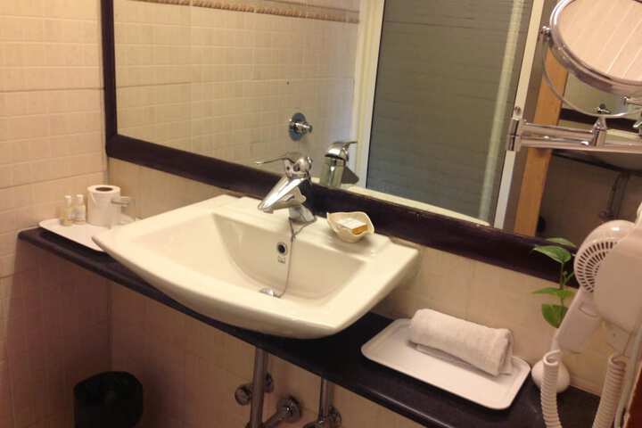Clean Restrooms