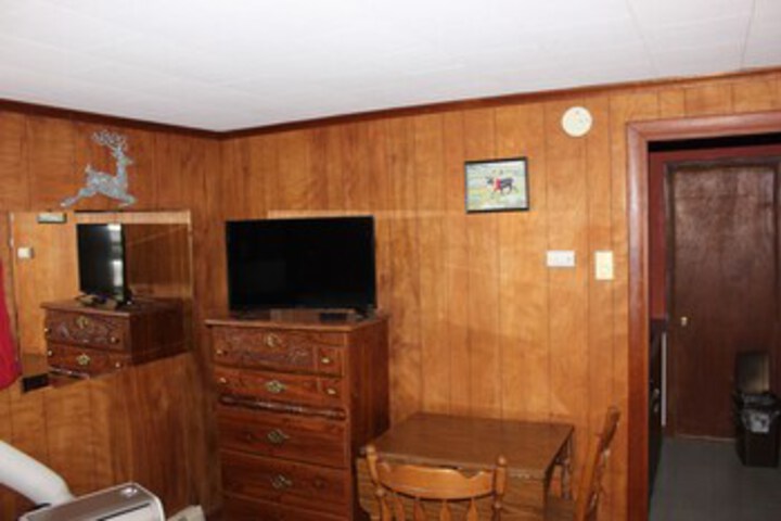 Room 49 of 140