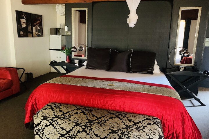 Room 13 of 101