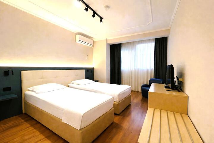 Room 39 of 85