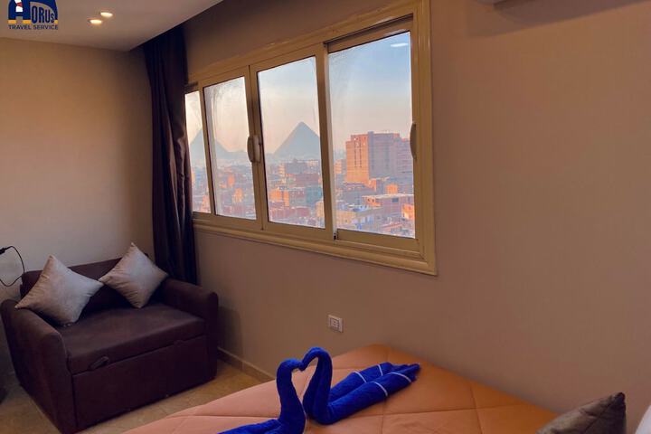 Room 14 of 32