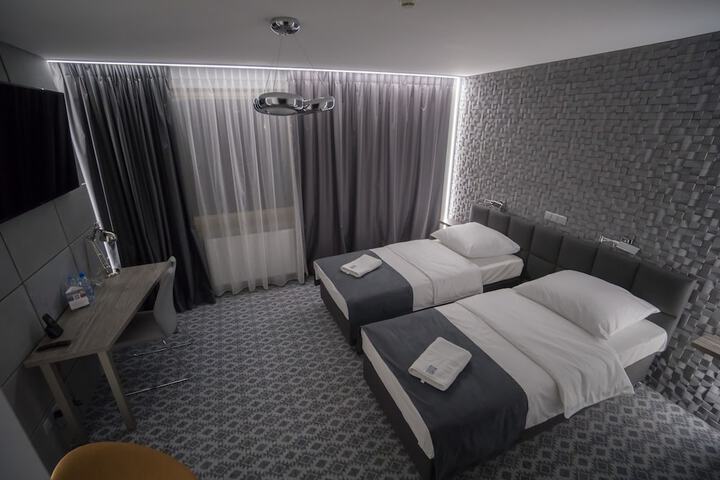 Room 4 of 51