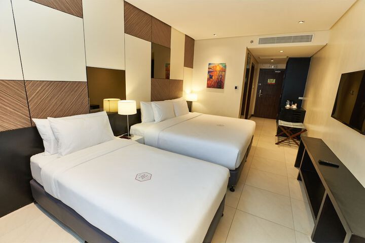 Room 8 of 91