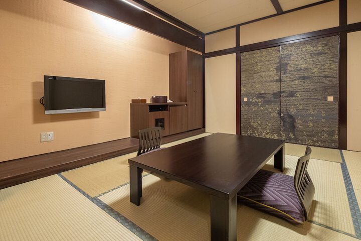 Room 25 of 125
