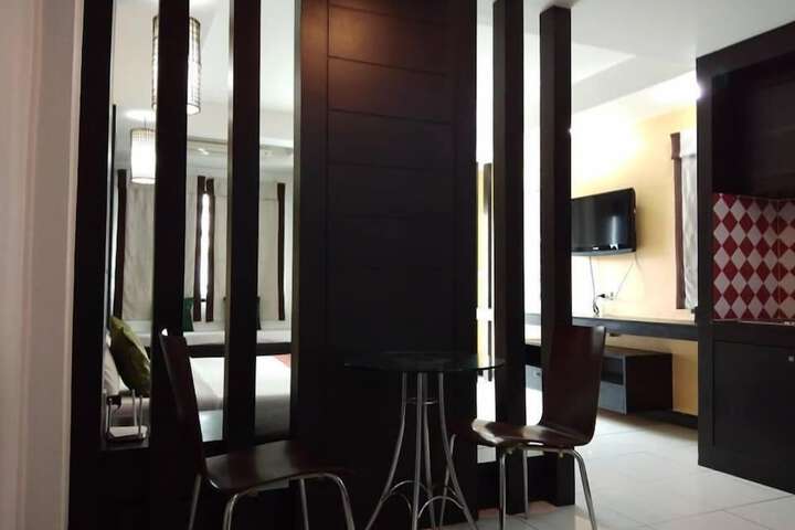 Room 19 of 53