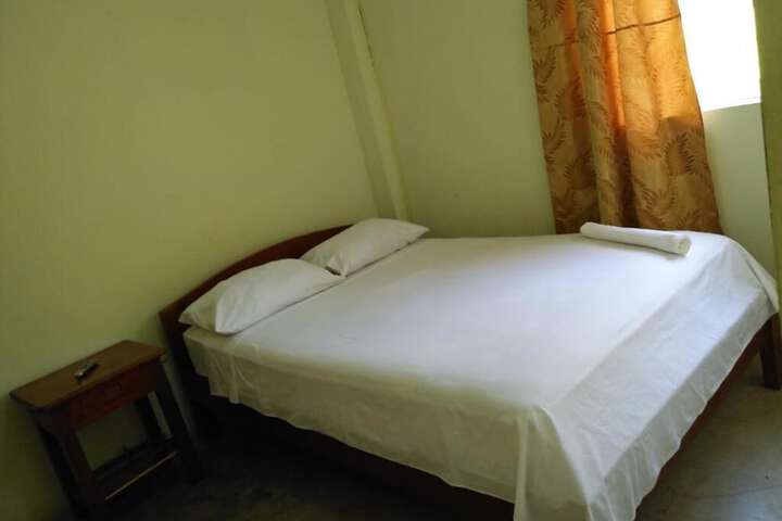 Room 8 of 20