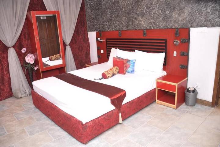 Room 34 of 39
