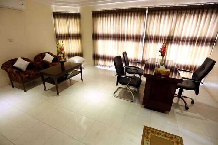 Room 19 of 32