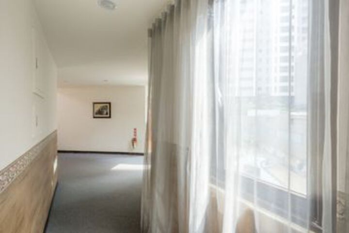 Ballroom/Hall 63 of 84
