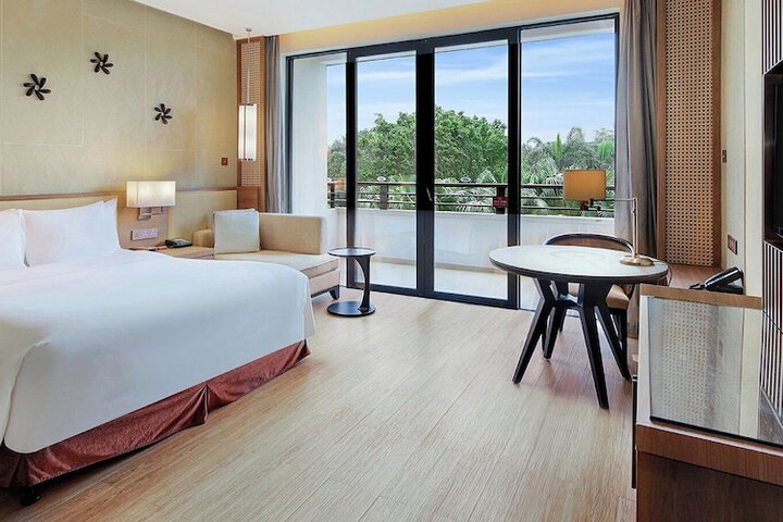 Room 25 of 163