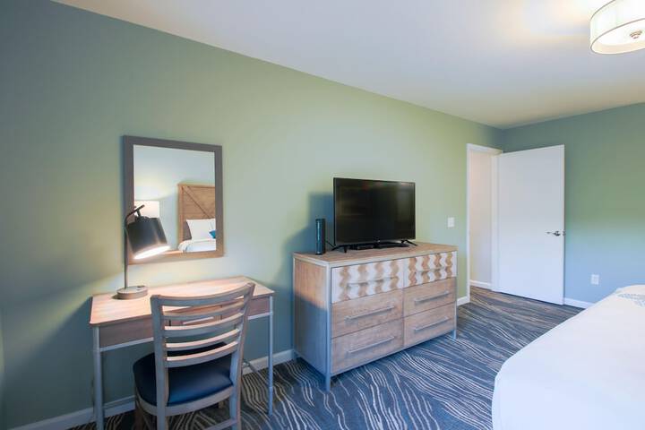 Room 7 of 44