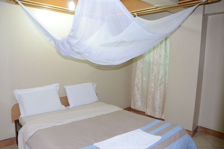 Room 8 of 29