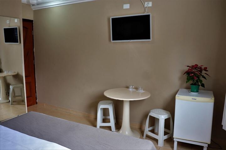 Room 20 of 42