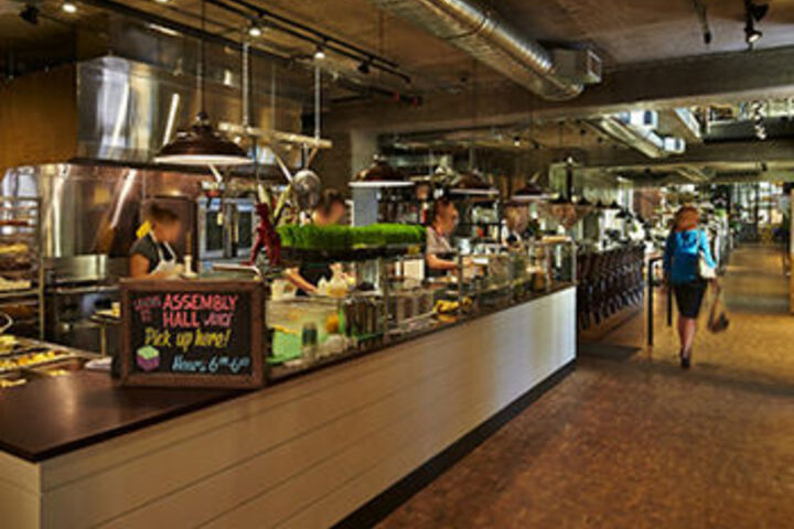 Dining 2 of 9