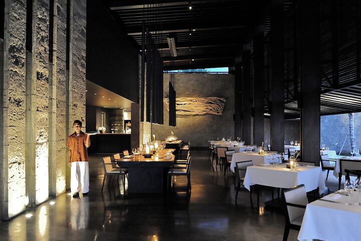 Dining 55 of 100