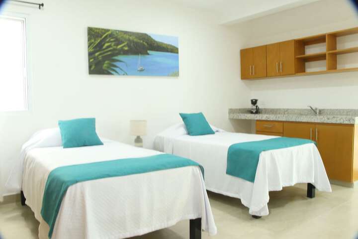 Room 8 of 32