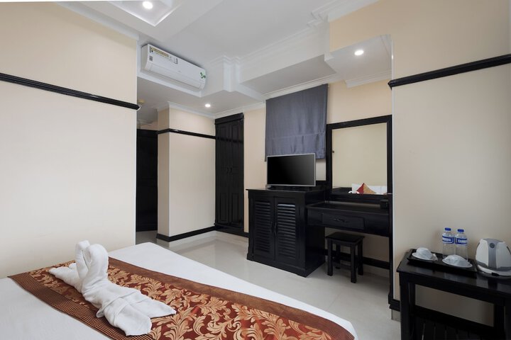 Room 6 of 45