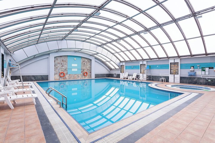 Pool 80 of 127