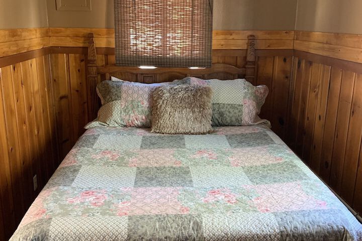 Room 16 of 178