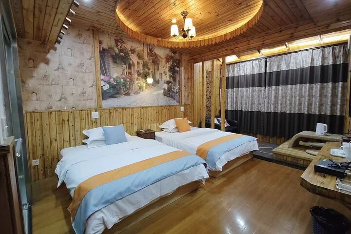 Room 16 of 22