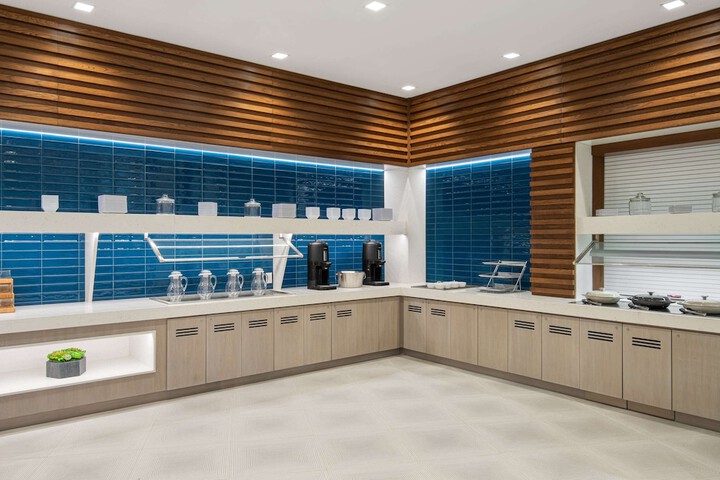 Breakfast area