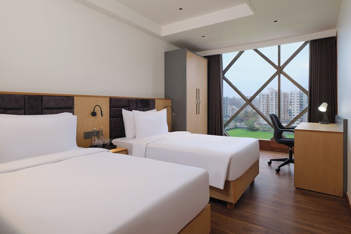 Room 6 of 26