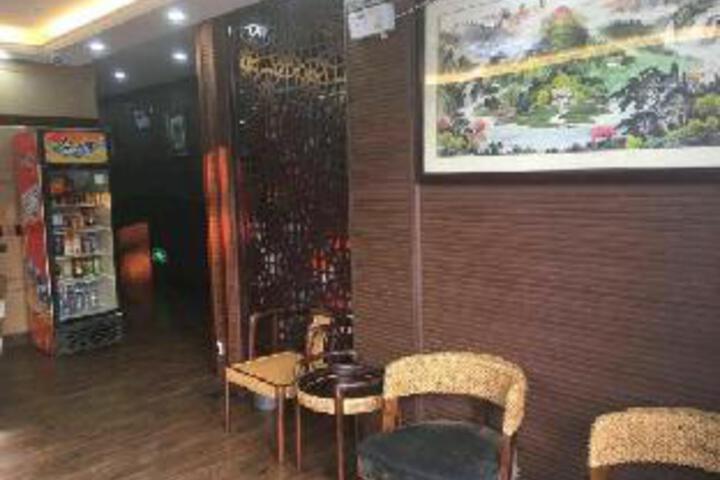 Shanghai Haijiaowan Fashion Hotel (Caoying Road Subway Station Branch)