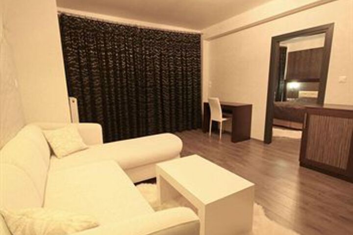 Room 21 of 29