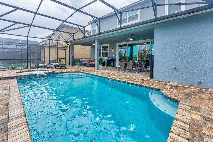 Pool 32 of 43