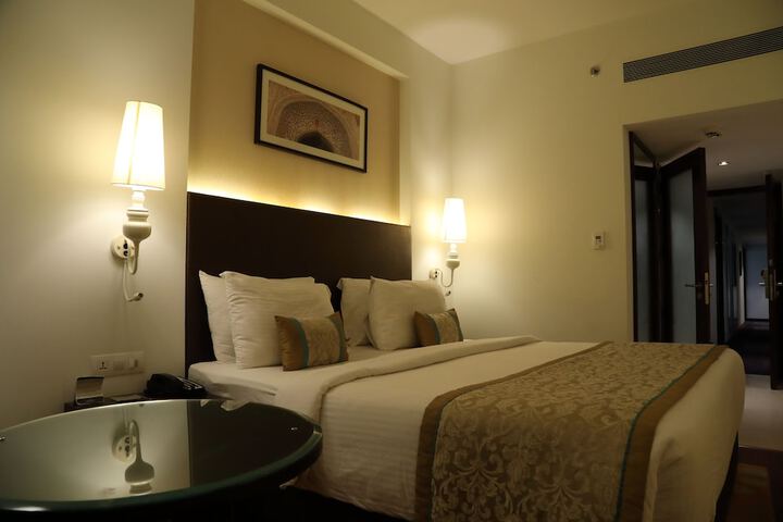 Room 11 of 55