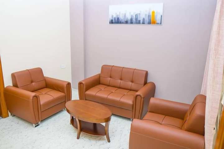 Room 10 of 24
