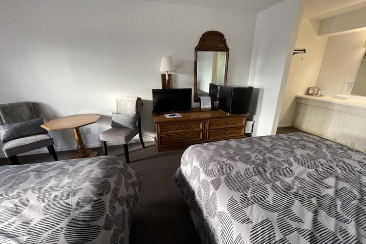 Room 43 of 69