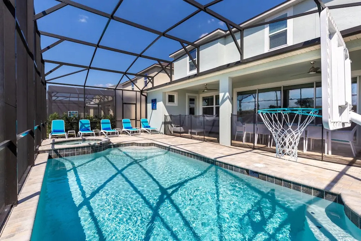 Pool 16 of 27