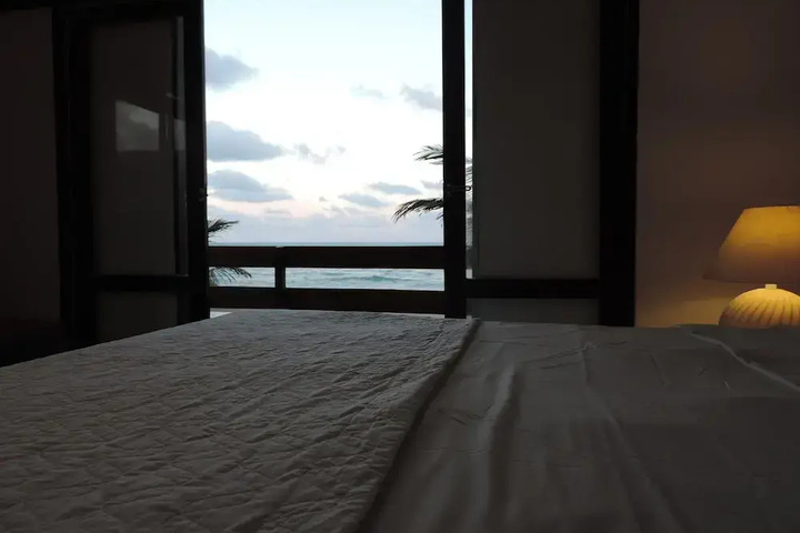 Room 3 of 16