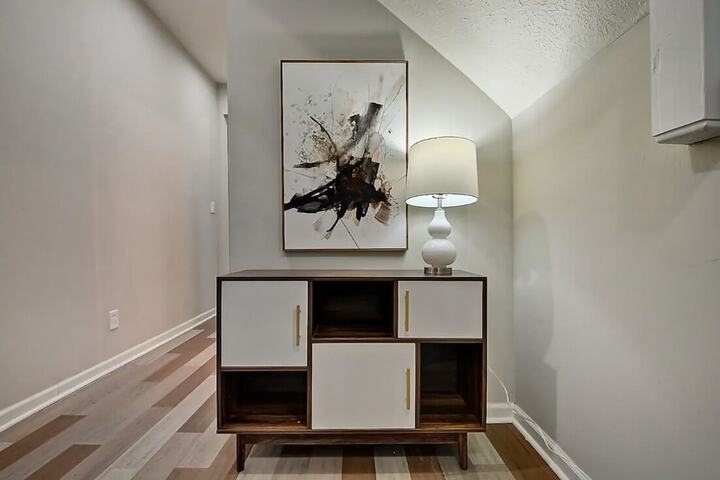 Room 43 of 70