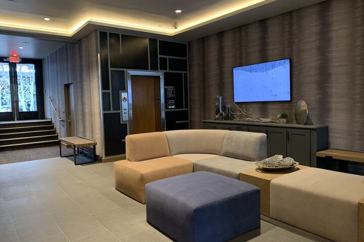 Hotel Interior 8 of 185
