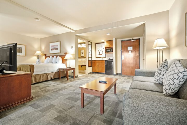 Room 12 of 22
